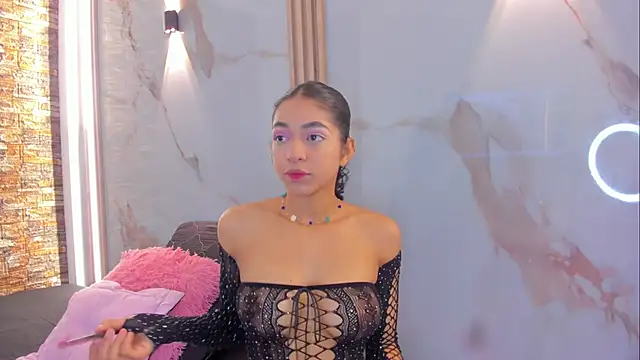 Aron and molly online show from November 14, 2025, 12:04 pm