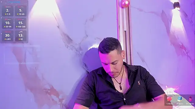 Aron and molly online show from December 14, 2025, 11:59 am