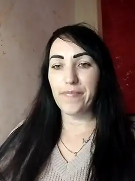 ArianaXFresh online show from December 16, 2025, 10:53 am