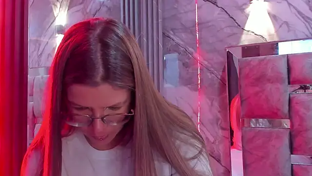 Snapshot of Samy_and_Allison chatting on February 5, 2026, 8:02 pm Samy and Allison online show from February 5, 2026, 8:02 pm