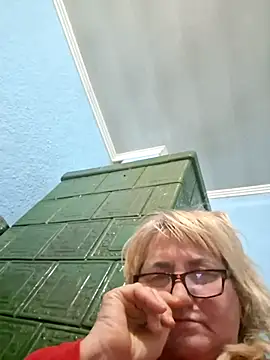 MilaTamila456 online show from December 3, 2025, 10:19 pm