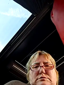 MilaTamila456 online show from December 15, 2025, 8:07 am