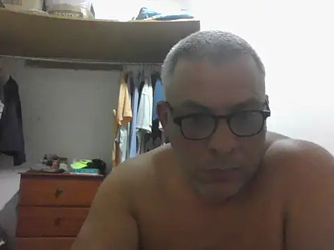 Snapshot of dony3037 chatting on August 3, 2026, 12:09 am dony3037 online show from August 3, 2026, 12:09 am