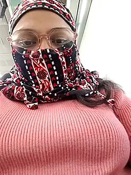 Snapshot of Kamna_Hotty chatting on December 5, 2025, 3:48 am Kamna Hotty online show from December 5, 2025, 3:48 am