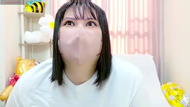 Snapshot of tomo-chan_ chatting on December 17, 2025, 3:45 am tomo-chan online show from December 17, 2025, 3:45 am