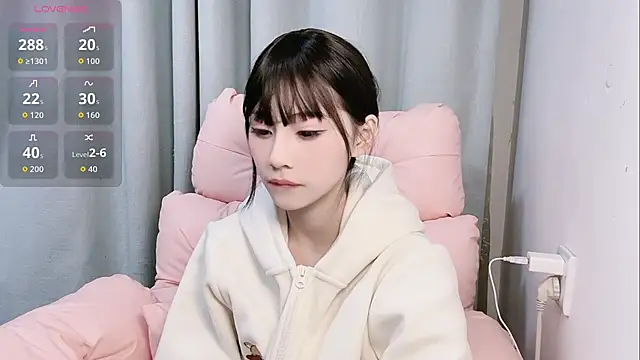 lris-Beauty online show from November 16, 2025, 1:06 pm