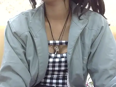 Snapshot of SEXY_PRIYA83 chatting on February 5, 2026, 4:44 pm SEXY PRIYA83 online show from February 5, 2026, 4:44 pm