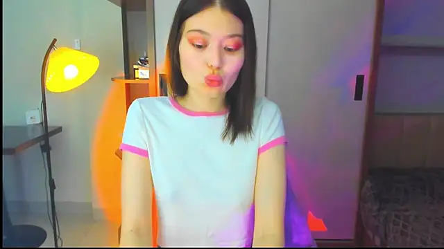 Snapshot of HopeLovely chatting on March 4, 2026, 9:59 am HopeLovely online show from March 4, 2026, 9:59 am