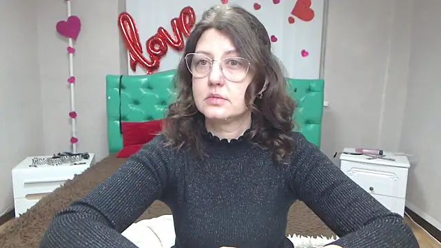 Snapshot of RoseHille chatting on February 15, 2026, 6:10 am RoseHille online show from February 15, 2026, 6:10 am