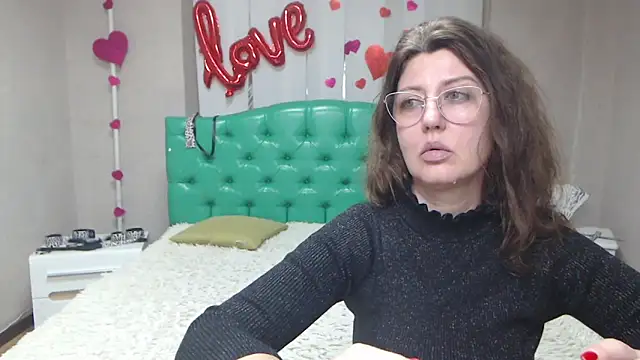 Snapshot of RoseHille chatting on March 17, 2026, 6:11 pm RoseHille online show from March 17, 2026, 6:11 pm