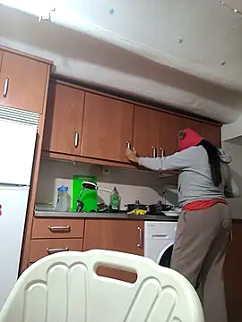 Snapshot of kyliecastell chatting on December 2, 2025, 5:41 pm kyliecastell online show from December 2, 2025, 5:41 pm