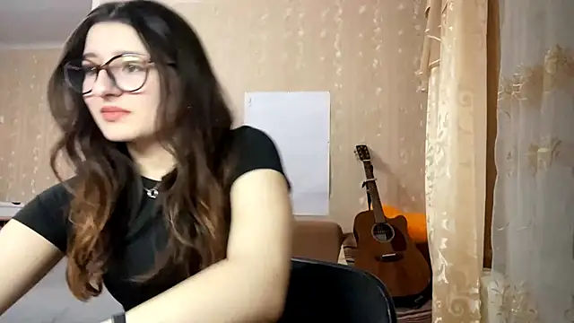 Snapshot of DonnieBooton chatting on November 20, 2025, 1:11 pm DonnieBooton online show from November 20, 2025, 1:11 pm