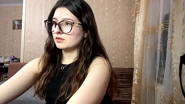 Snapshot of DonnieBooton chatting on December 17, 2025, 1:17 pm DonnieBooton online show from December 17, 2025, 1:17 pm