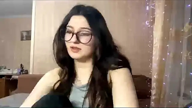 Snapshot of DonnieBooton chatting on February 2, 2026, 3:44 pm DonnieBooton online show from February 2, 2026, 3:44 pm