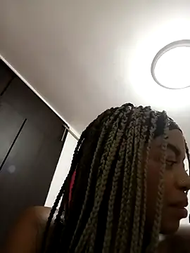 Snapshot of lunavelvet282711 chatting on November 18, 2025, 12:49 am lunavelvet282711 online show from November 18, 2025, 12:49 am