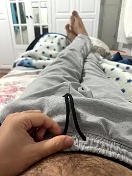 Snapshot of Alsa7erA chatting on November 20, 2025, 9:14 pm Alsa7erA online show from November 20, 2025, 9:14 pm