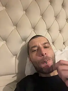 Snapshot of Kinkycouple142 chatting on February 2, 2026, 4:06 pm Kinkycouple142 online show from February 2, 2026, 4:06 pm