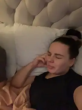 Snapshot of Kinkycouple142 chatting on February 8, 2026, 7:50 pm Kinkycouple142 online show from February 8, 2026, 7:50 pm