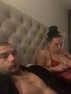 Snapshot of Kinkycouple142 chatting on February 11, 2026, 8:36 pm Kinkycouple142 online show from February 11, 2026, 8:36 pm