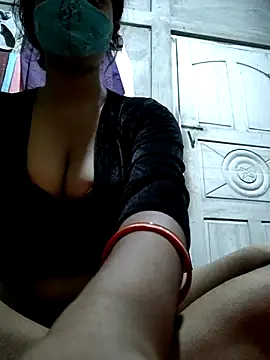 Snapshot of desiXcouple97 chatting on March 6, 2026, 4:36 pm desiXcouple97 online show from March 6, 2026, 4:36 pm