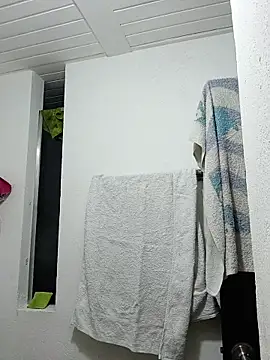 Little-Sammy online show from November 14, 2025, 10:07 pm