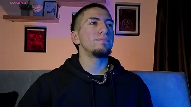 AresMassimoX online show from November 15, 2025, 3:48 am