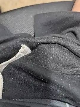 Snapshot of Calavera2001 chatting on November 10, 2025, 5:17 am Calavera2001 online show from November 10, 2025, 5:17 am