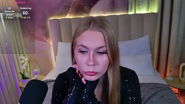 Rosa Evans online show from November 16, 2025, 6:35 pm