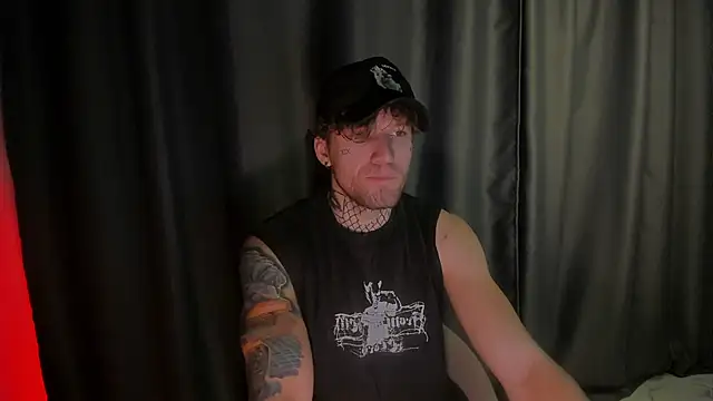 Huntall77 online show from December 1, 2025, 3:17 pm