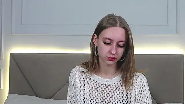 RachaelCute online show from December 21, 2025, 4:08 am