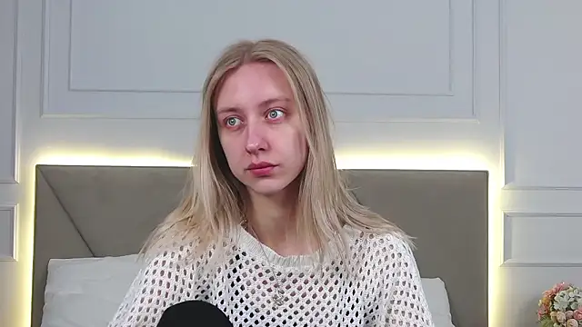 Snapshot of RachaelCute chatting on February 5, 2026, 4:17 am RachaelCute online show from February 5, 2026, 4:17 am