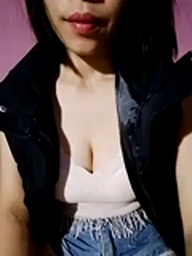 Cloud-wh online show from December 16, 2025, 1:27 pm