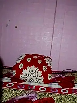 Snapshot of Cloud-wh chatting on March 7, 2026, 11:24 pm Cloud-wh online show from March 7, 2026, 11:24 pm