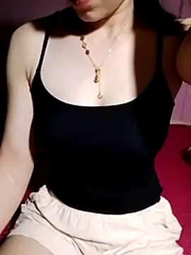 Snapshot of Cloud-wh chatting on April 8, 2026, 12:49 pm Cloud-wh online show from April 8, 2026, 12:49 pm