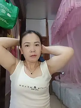 Feeling-hot online show from May 20, 2026, 3:02 am