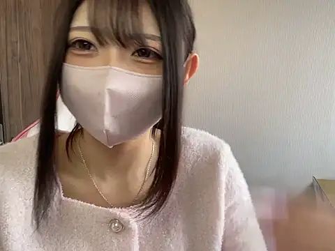 amu nyan cute online show from November 16, 2025, 5:02 am