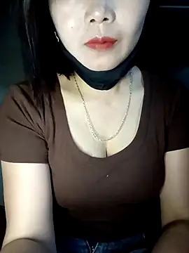 Snapshot of thuy-kieu chatting on February 22, 2026, 2:24 am thuy-kieu online show from February 22, 2026, 2:24 am