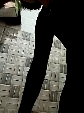 Snapshot of thuy-kieu chatting on February 23, 2026, 9:23 pm thuy-kieu online show from February 23, 2026, 9:23 pm