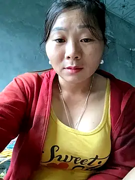 vangkt-cute online show from November 13, 2025, 3:27 am