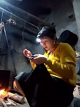 vangkt-cute online show from January 14, 2026, 12:22 pm