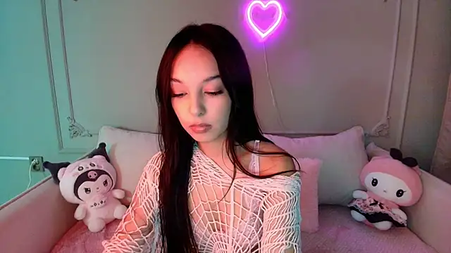 mooniejin online show from December 1, 2025, 12:54 pm