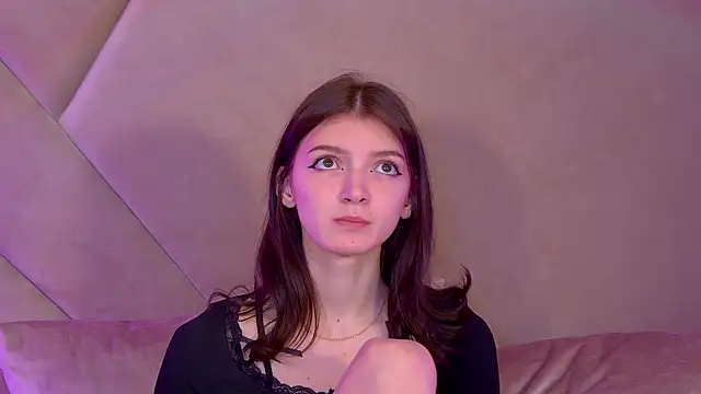 SophiaProve online show from November 24, 2025, 4:40 pm