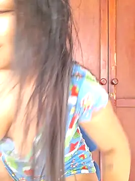 Snapshot of Sarahy- chatting on February 6, 2026, 1:03 pm Sarahy- online show from February 6, 2026, 1:03 pm