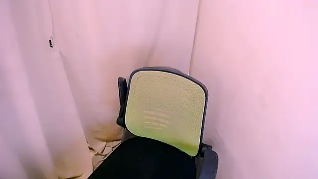 velvetviper06 online show from March 24, 2026, 1:05 pm