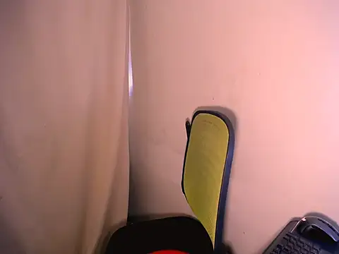 velvetviper06 online show from April 11, 2026, 5:01 am