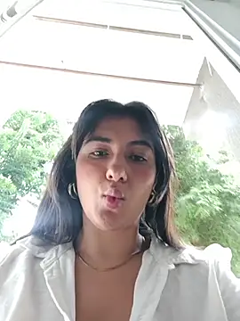 ViolettaWalton1 online show from May 21, 2026, 1:29 pm