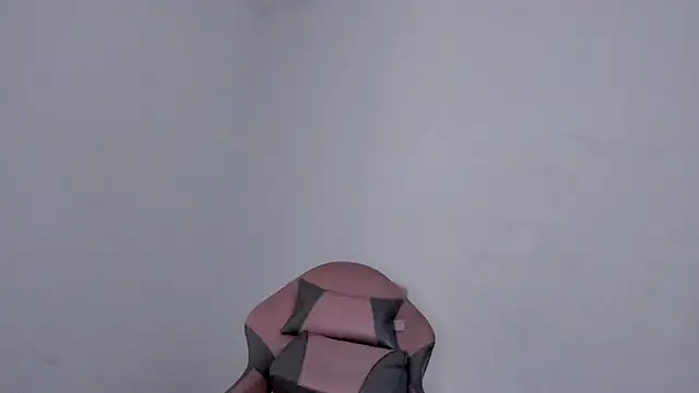 Snapshot of latina_dream chatting on January 5, 2026, 5:27 pm latina dream online show from January 5, 2026, 5:27 pm