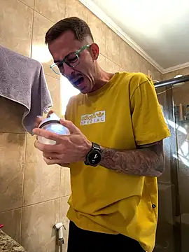 Lucasjandre online show from January 14, 2026, 10:32 am