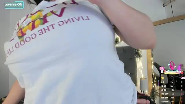 Snapshot of Sara_puertaa_ chatting on December 3, 2025, 5:11 pm Sara puertaa online show from December 3, 2025, 5:11 pm