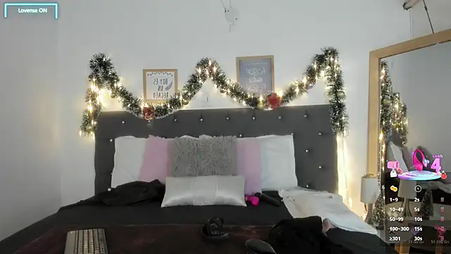 Snapshot of Sara_puertaa_ chatting on December 16, 2025, 7:08 pm Sara puertaa online show from December 16, 2025, 7:08 pm